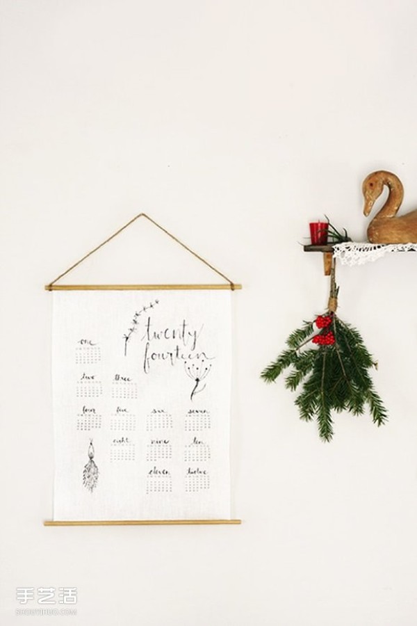 Illustrations of making a New Years calendar made of linen. Non-woven fabrics.DIY method of cloth handmade calendar