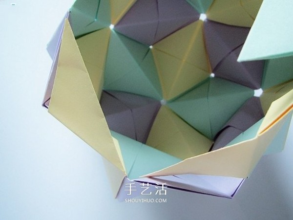 Detailed tutorial on folding paper flower balls, hand-made origami flower balls process diagram