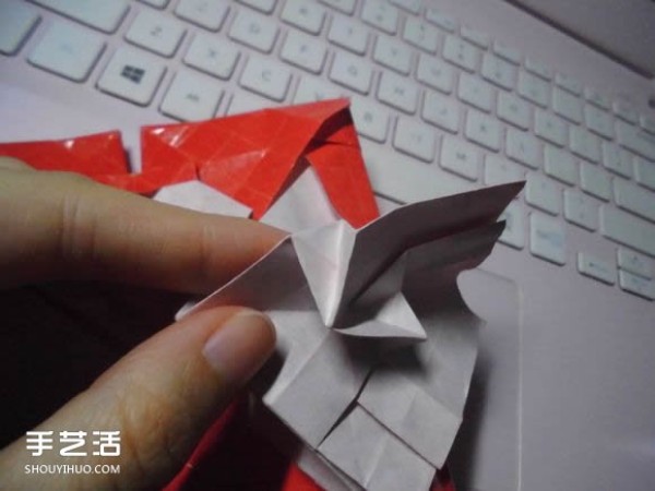 Kissing Fish Origami Illustration of the Super Complex Heart Folding Process