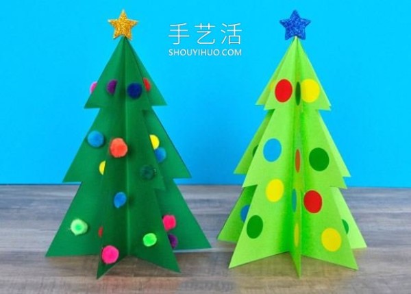 Tutorial on how to make a three-dimensional paper Christmas tree by hand in kindergarten