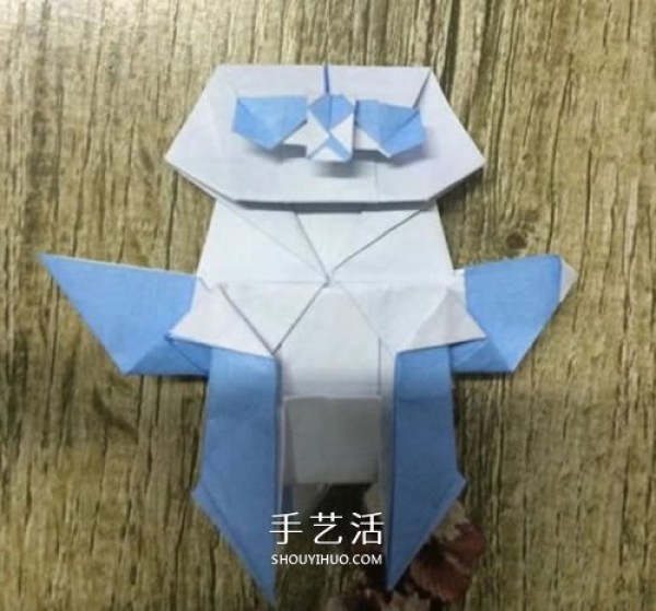 Illustrated tutorial for origami standing giant panda, cute cartoon image