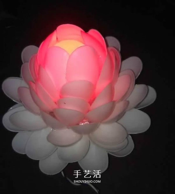 How to make your own Lotus lantern as a Mothers Day gift, which is environmentally friendly and beautiful! 