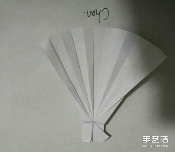 How to fold an origami wedding dress, illustrate the origami method of a wedding dress with steps