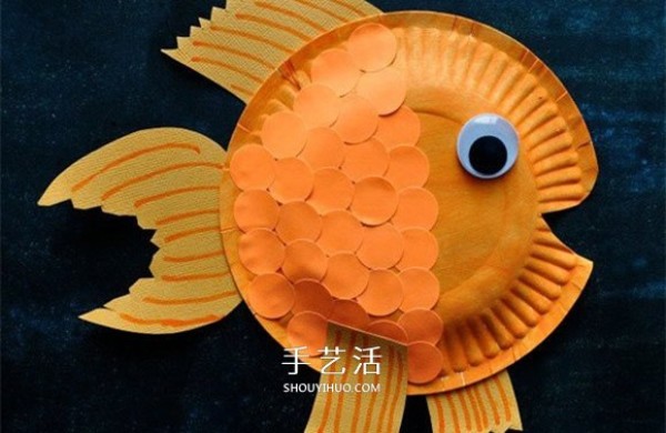 A simple and fun way to use waste to make handmade goldfish from paper plates