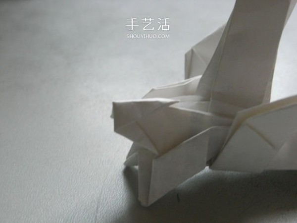 The origami method of a biplane, the step-by-step diagram of how to fold a biplane