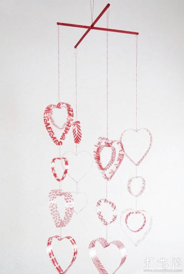 DIY heart-shaped hanging ornaments using waste beverage bottles/plastic bottles