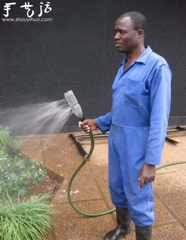 DIY simple watering device for plastic bottles