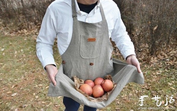 Practical multifunctional apron design