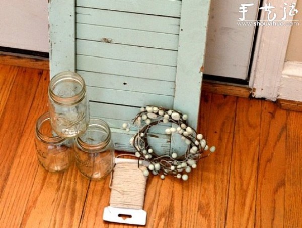 Tutorial on DIY potted plant blinds in glass bottles