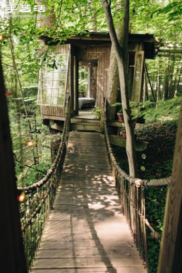 Childhood fantasy of a dream tree house, a secret base in the forest! 