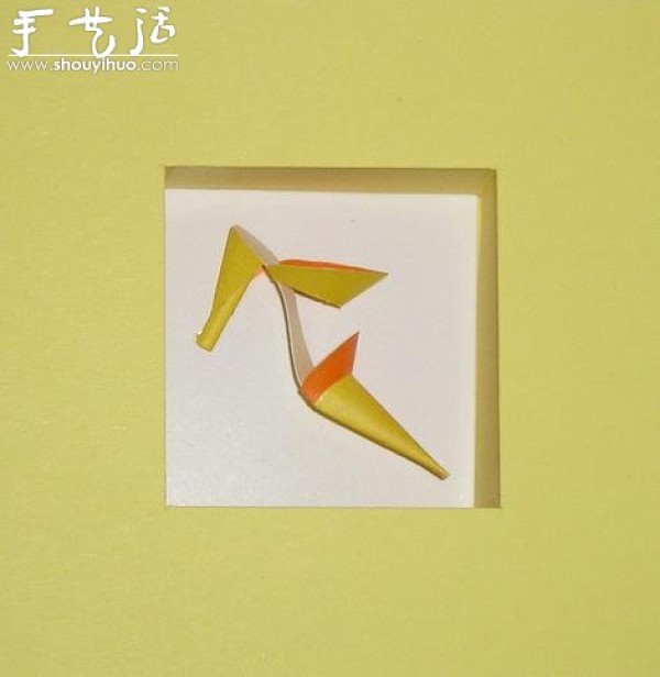 Appreciation of exquisite paper-cut works of womens high heels