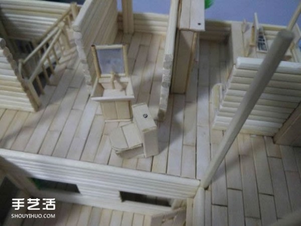 Disposable chopsticks are used to hand-make a life-like villa model, the steps are complete! 