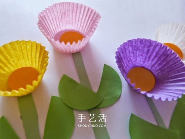 A simple and beautiful way to make Teachers Day greeting cards using cake paper