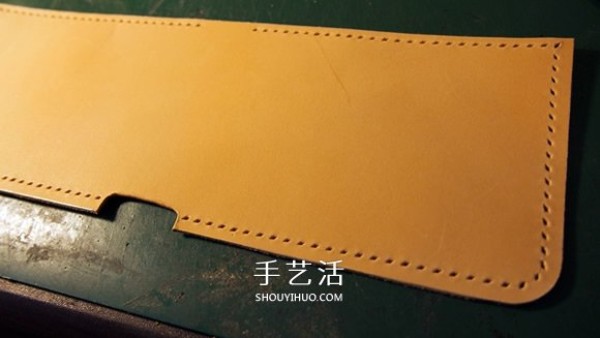 The most detailed leather art tutorial teaches you how to make a cowhide wallet step by step