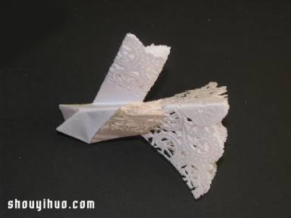 How to fold pigeons, illustrated tutorials on how to fold round napkins, origami pigeons