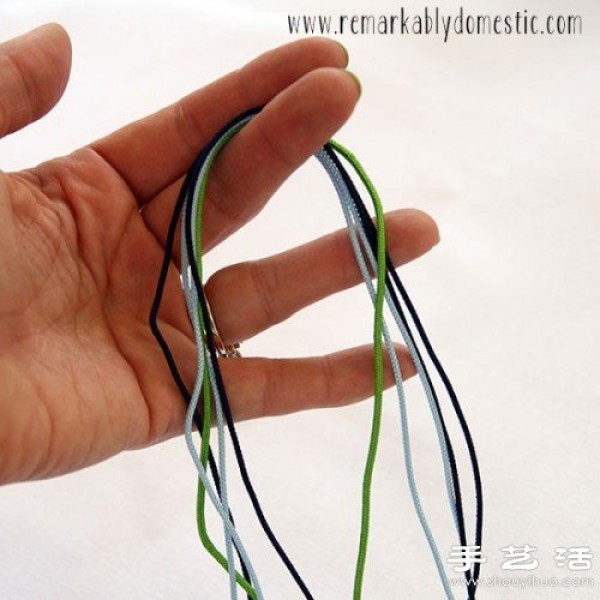 DIY tutorial on how to make a small fresh style knotted rope bracelet