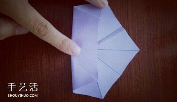 A star origami illustration that is difficult to fold a complex three-dimensional five-pointed star