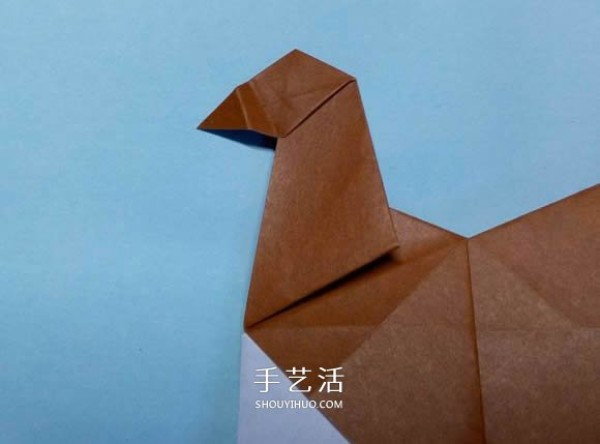 How to fold an origami hen with illustrations and steps of folding a hen