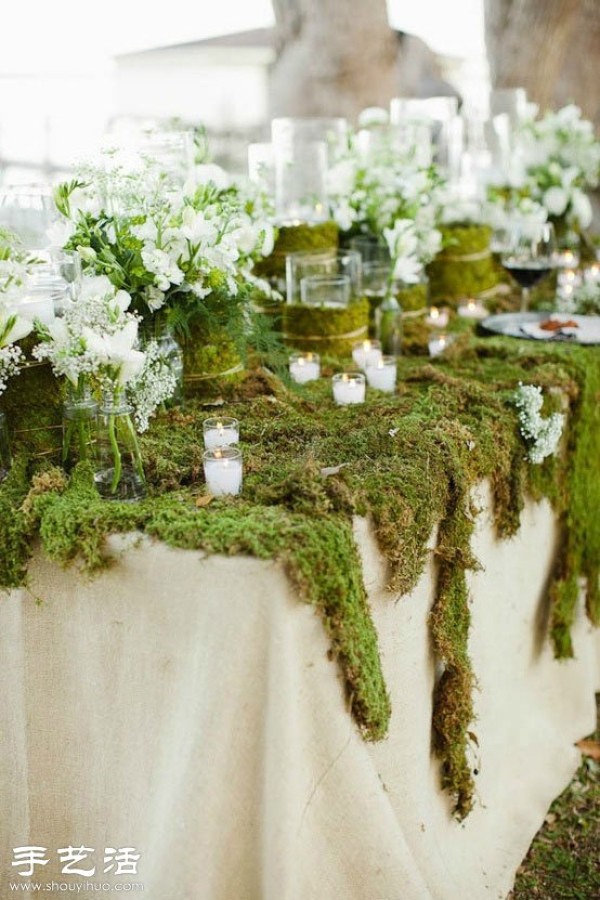 12 Little Ideas for DIY Wedding Decoration with Moss Plants