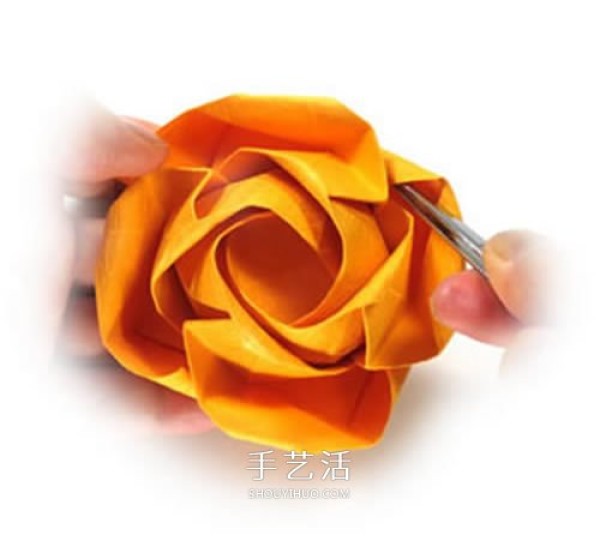 Transform and fold beautiful paper roses by hand on Kawasaki Rose