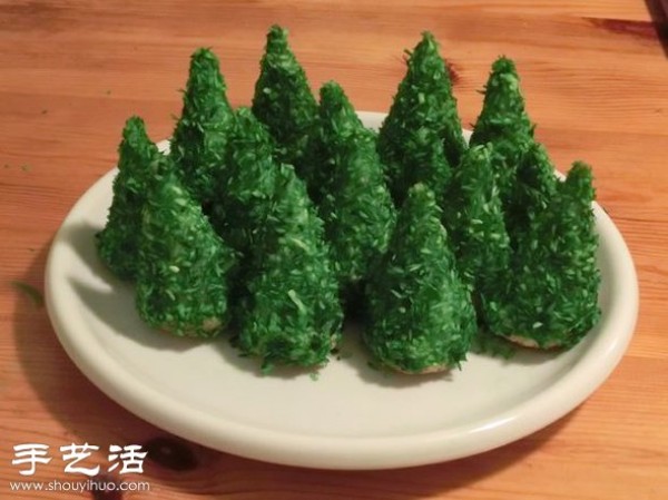 Christmas tree cake? How to make homemade mini Christmas tree cakes