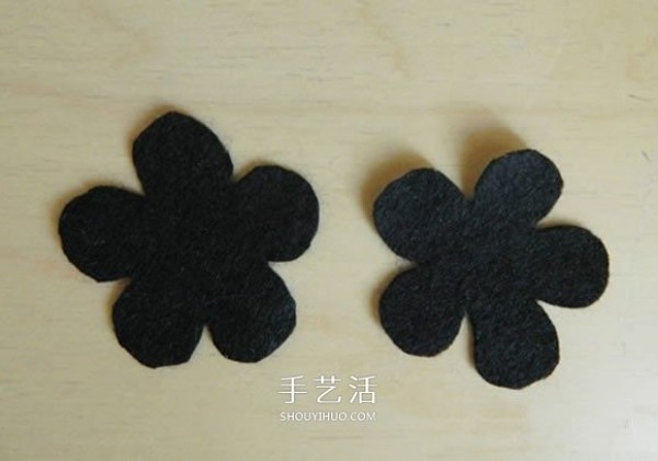 How to make shiny cloth flowers can be made into brooches and clothing decoration