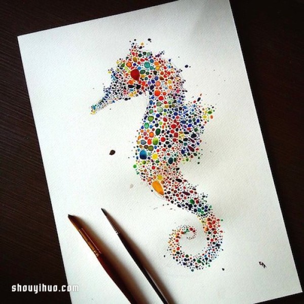 Hand-painted small dots are combined into extremely delicate animal patterns