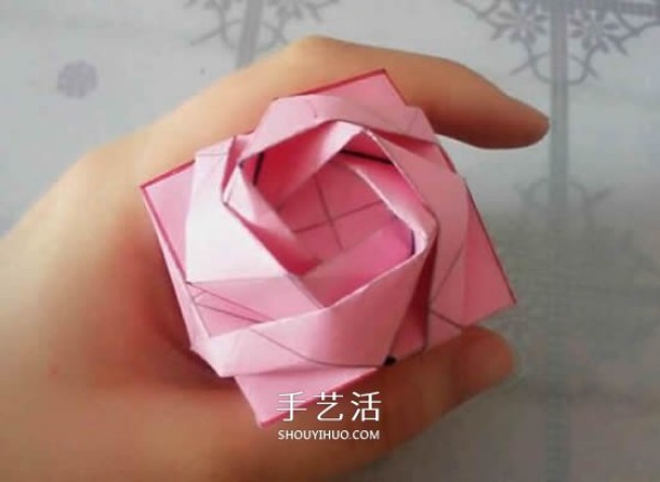 Valentines Day gift box origami illustration, how to fold a beautiful Korean rose gift box