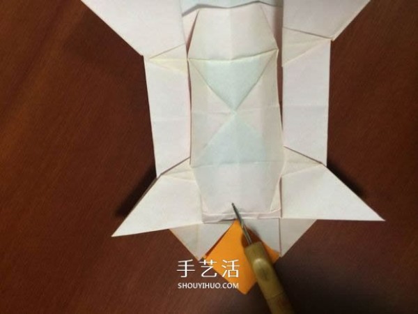 How to fold a complex three-dimensional sports car with detailed steps of origami sports car