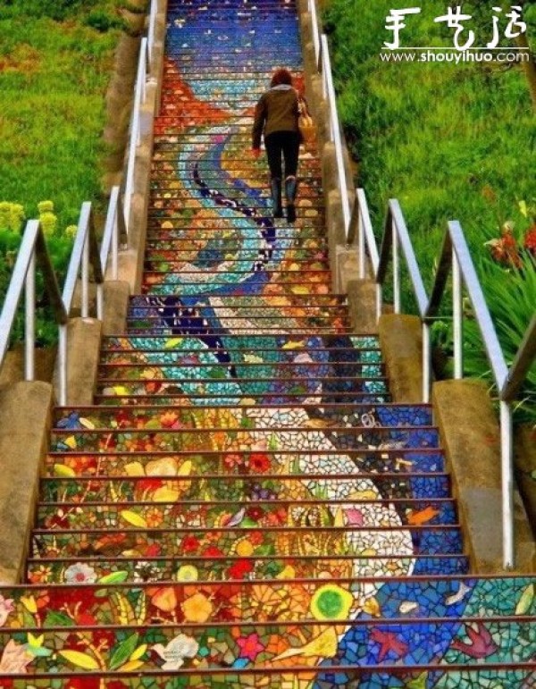 Fairytale-like and dreamy art steps