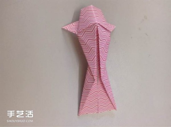 Handmade three-dimensional goldfish origami illustration, simple goldfish folding step-by-step diagram