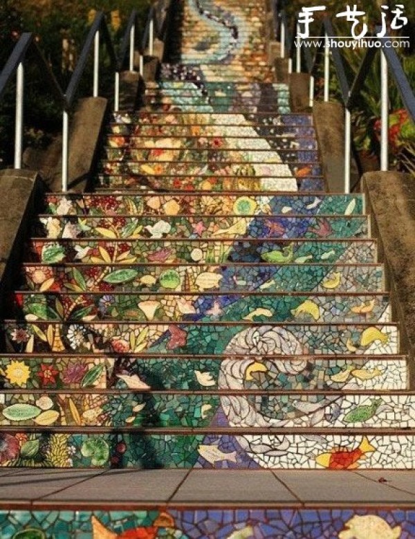 Fairytale-like and dreamy art steps