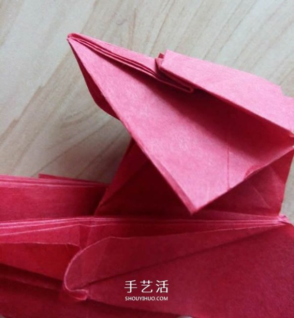 The process of folding the auspicious beast Kirin, the illustrated process of folding the Origami Tetsushi Kamiyas Kirin