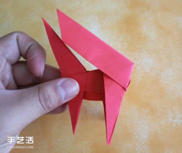 Super complex dog origami method illustrated with plastic surgery steps