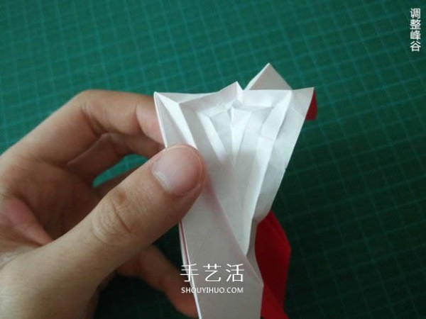 Illustrated tutorial on how to fold the Christmas crane How to fold the Christmas crane