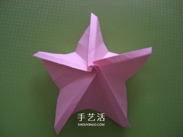 Fukuyama Rose Folding Illustrated Tutorial with clear and large pictures of Fukuyama Rose Origami