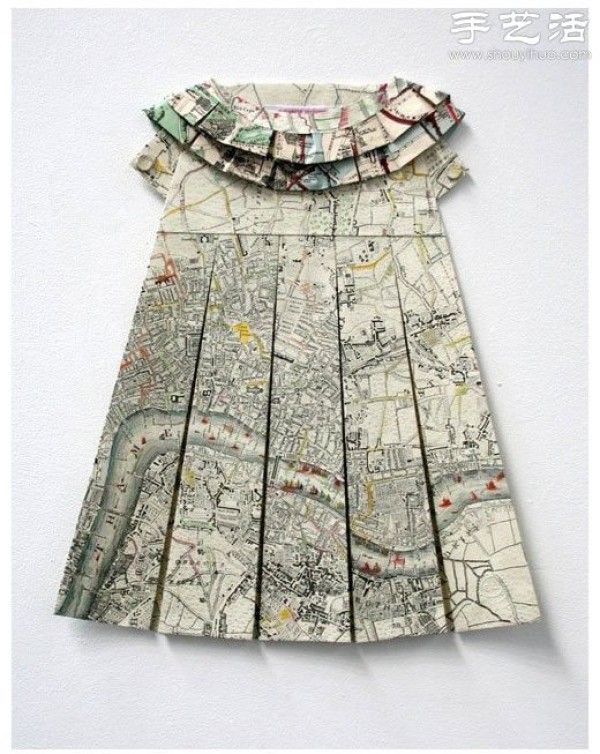 Creative origami DIY: beautiful origami map dress