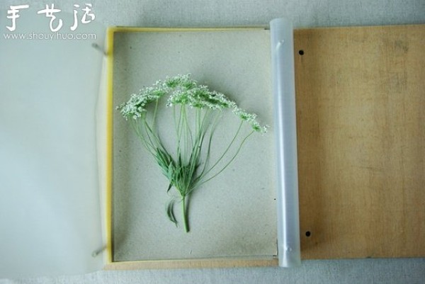 How to make a small fresh embossed photo frame