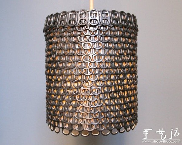 Environmentally friendly chandelier made of can pull tabs