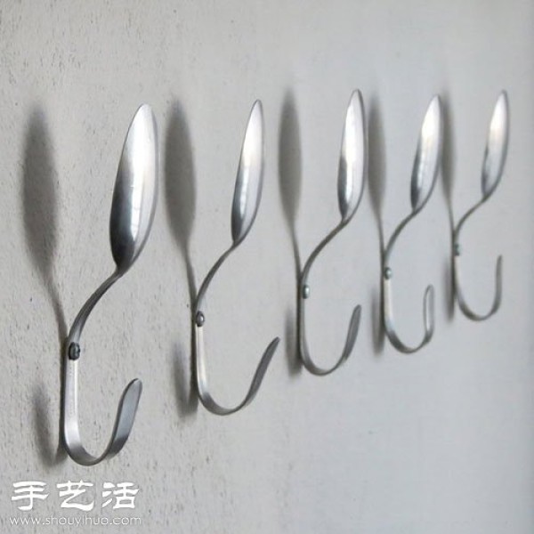 Alternative classic usage of exquisite spoons and forks