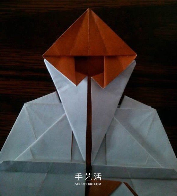 The origami method of complex small animal origami 3D squirrel with CP diagram