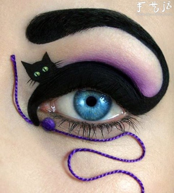 Beautiful and enchanting eye makeup works