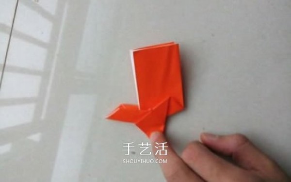 Illustrations of handmade origami rabbits. How to fold rabbits.Method steps