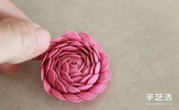 Use non-woven lace DIY to make beautiful flower hairpins and hair accessories