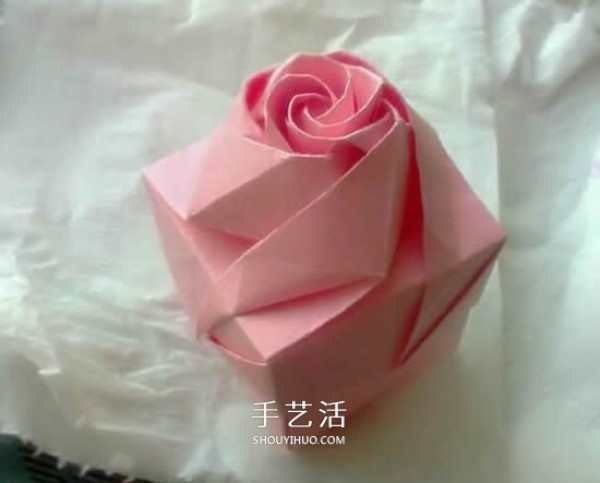 Valentines Day gift box origami illustration, how to fold a beautiful Korean rose gift box