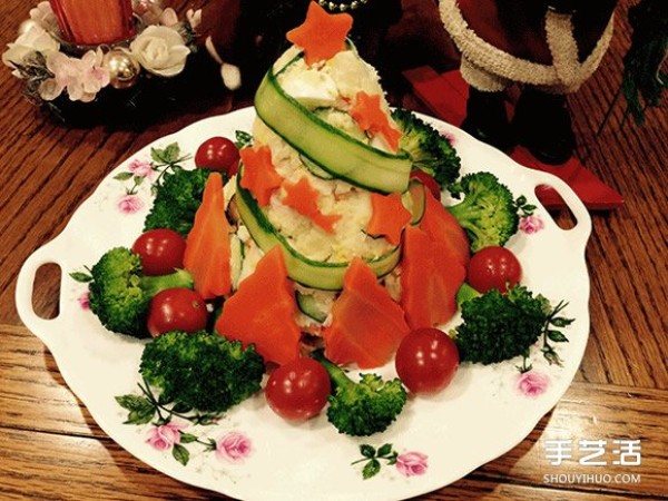  DIY Potato Christmas Tree Salad to make the Christmas dinner more exciting