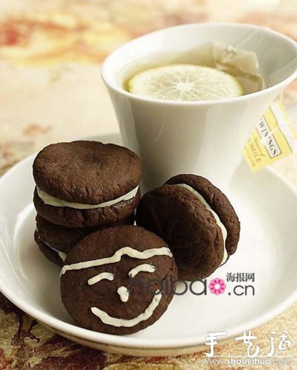 Easy DIY delicious chocolate sandwich cookies