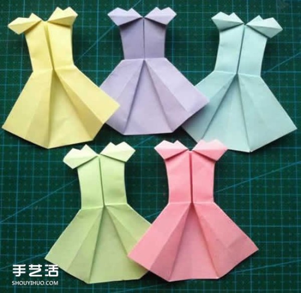 Childrens Origami Skirt Illustrated Tutorial How to Fold a Simple Little Skirt