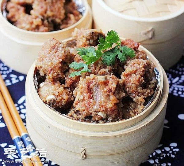 How to make homemade steamed pork ribs with rice flour and steamed rice flour