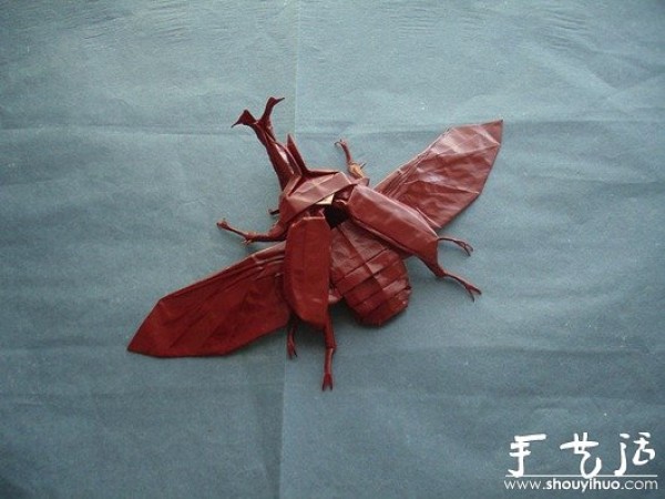 Origami works of animals and fictional characters